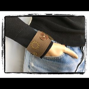 🇺🇸 MILITARY BROWN CHARM BRACELET CUFF 🇺🇸
